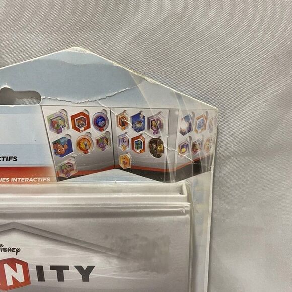 Disney Infinity 20 Power Disc Album Storage Case Collector Book Video Game - Picture 4 of 13